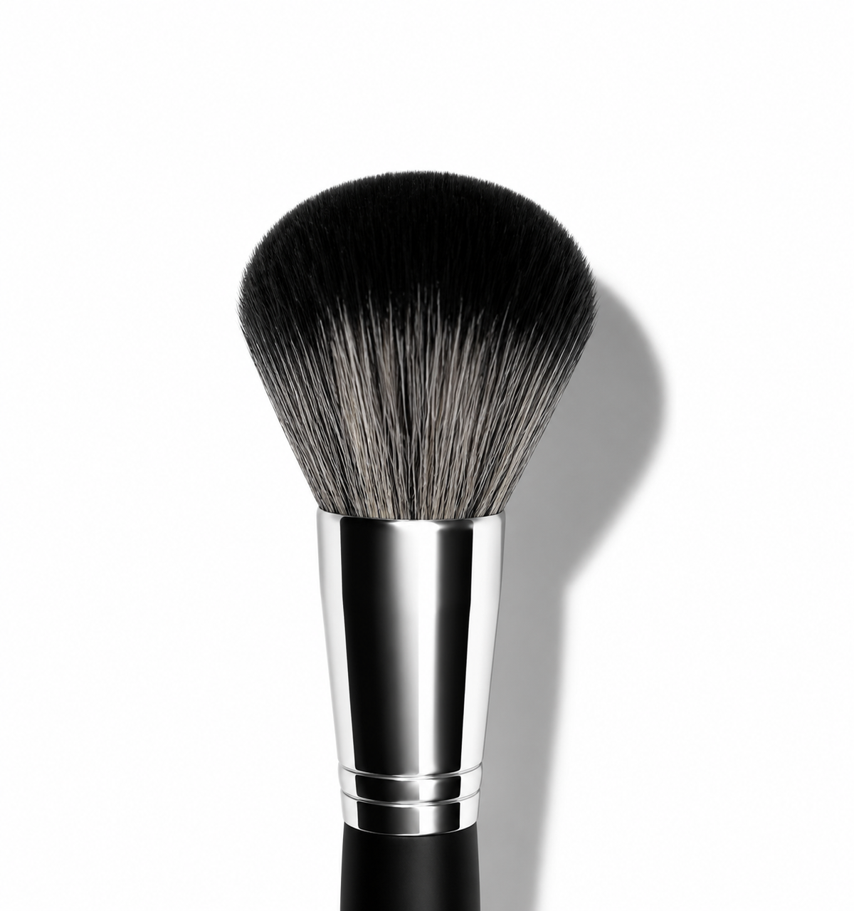 Achieve Radiant Skin with Our Large Powder Brush for Flawless Makeup Finishing