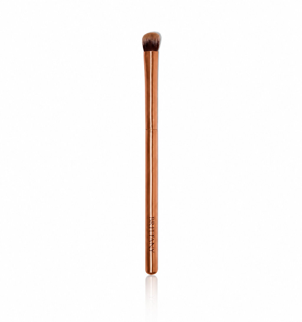 Large Eye Shadow Brush for Effortless Eye Looks