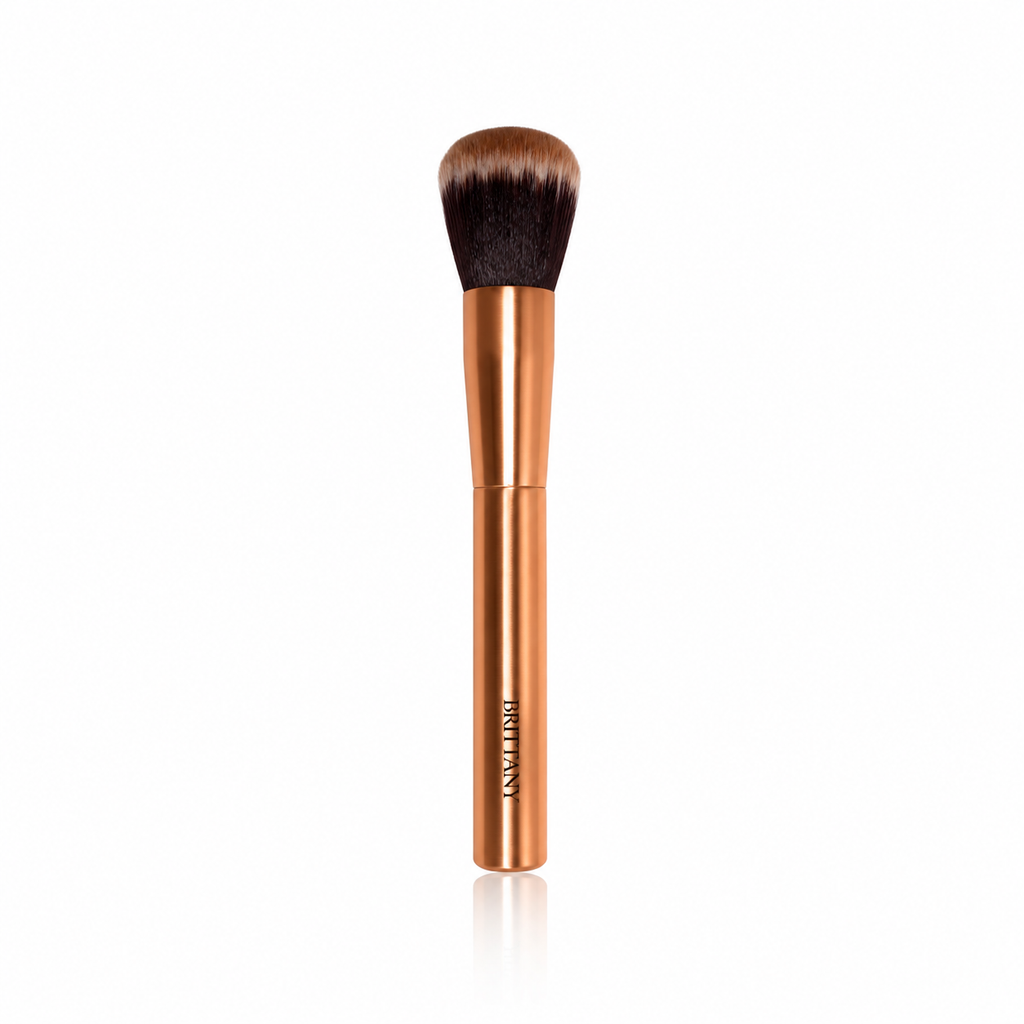 Achieve Flawless Skin with Our Luxurious Finishing Powder Brush for a Perfect Makeup Routine